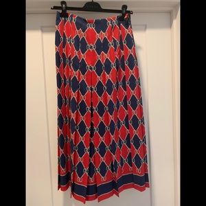 GG logo pleated skirt